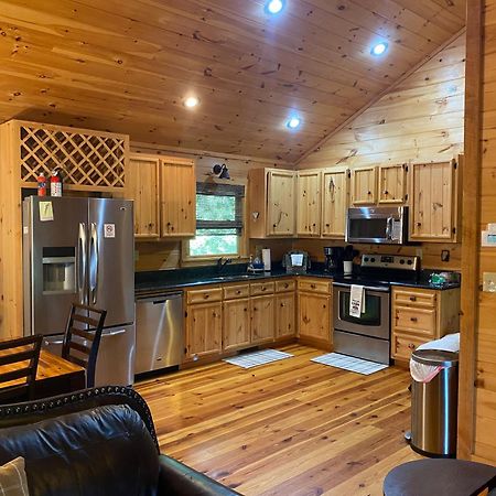 Villa The Cozy Lazy Laurel With Year-Round Mountain Views, Hot Tub, Fire Pit Cherry Log Exterior foto